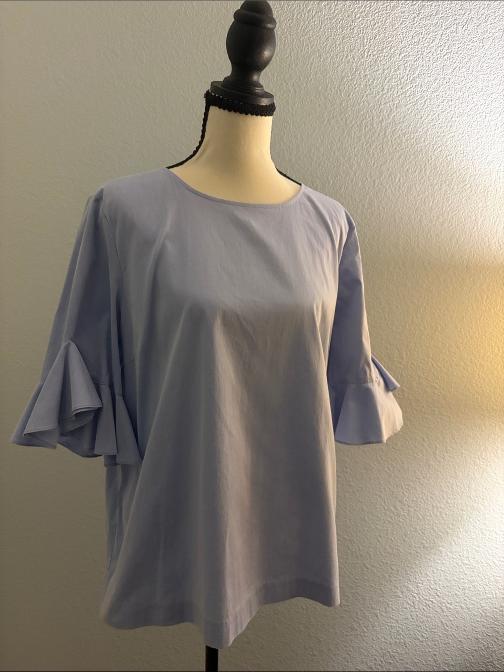 Calvin Klein Women’s Light Blue Ruffle Sleeve Top